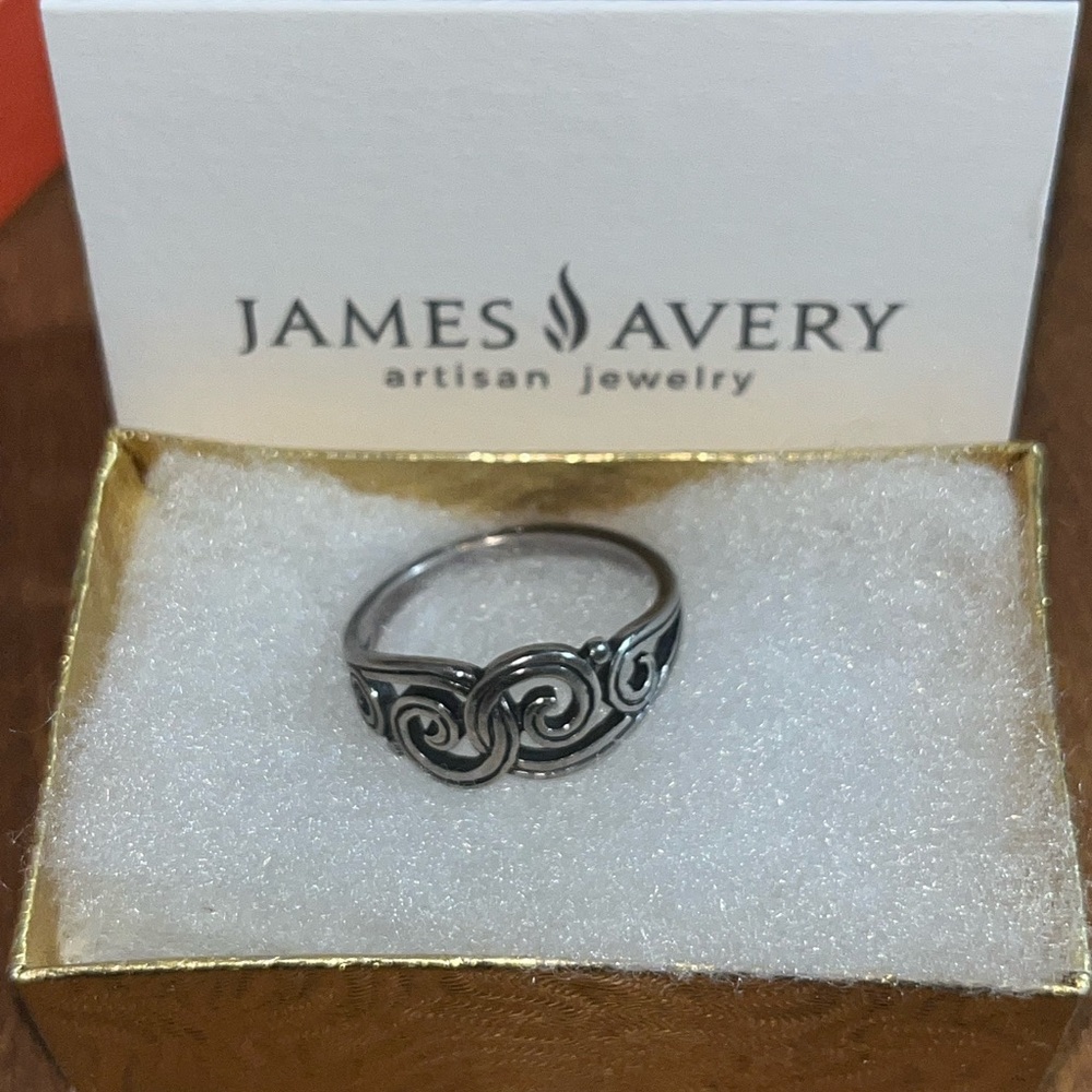 James Avery Gentle Wave Ring